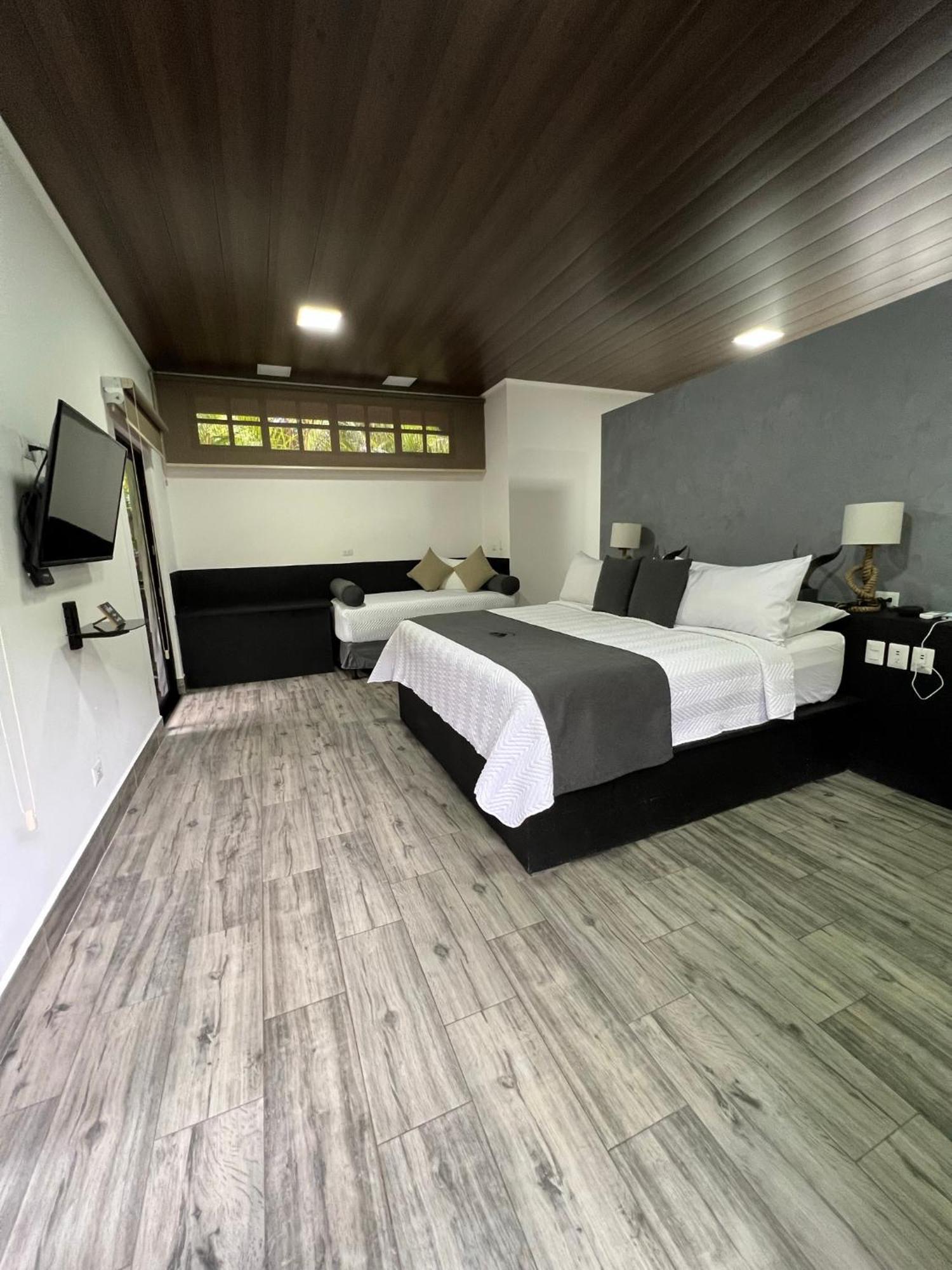 Hotel Boutique Casa Del Rio La Fortuna Buitenkant foto